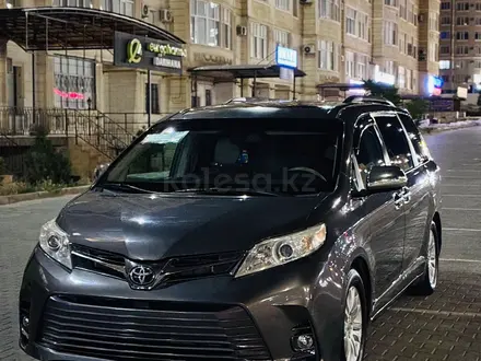 Toyota Sienna 2012 года за 8 000 000 тг. в Актау – фото 8