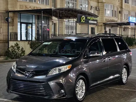 Toyota Sienna 2012 года за 8 000 000 тг. в Актау – фото 2