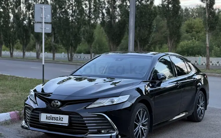 Toyota Camry 2024 годаүшін18 000 000 тг. в Семей