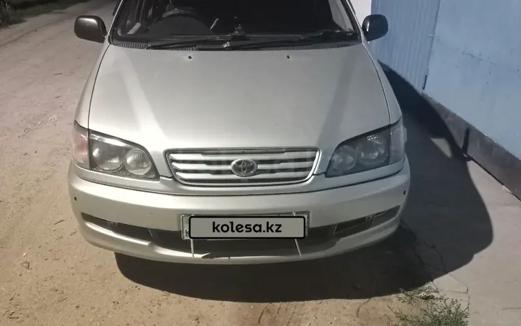 Toyota Ipsum 1996 года за 3 100 000 тг. в Семей