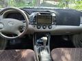 Toyota Camry 2002 годаүшін4 400 000 тг. в Алматы – фото 18
