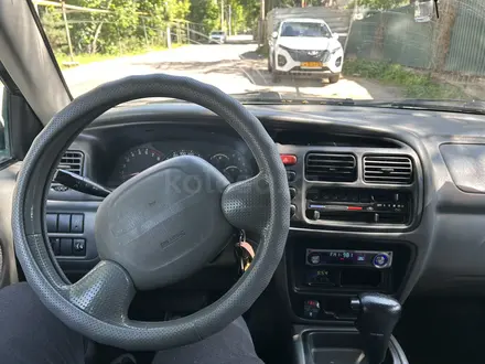 Suzuki Grand Vitara 2002 года за 2 500 000 тг. в Алматы – фото 4