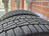 Комплект зимних шин (шины, покрышки, резина) за 100 000 тг. в Атырау