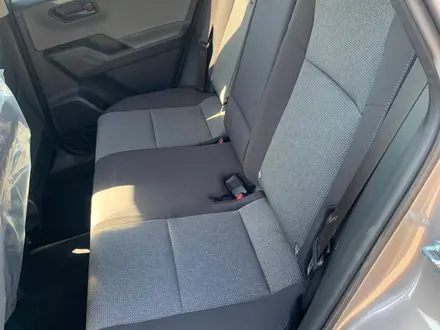 Toyota RAV4 Comfort 2026 года за 21 990 000 тг. в Актобе – фото 4
