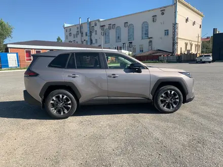 Toyota RAV4 Comfort 2026 года за 21 990 000 тг. в Актобе – фото 5