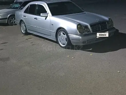 Mercedes-Benz E 200 1996 года за 2 700 000 тг. в Павлодар