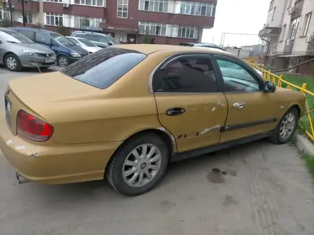 Hyundai Sonata 2003 года за 1 900 000 тг. в Алматы – фото 3