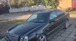 Mercedes-Benz E 300 1997 года за 2 500 000 тг. в Уральск – фото 2