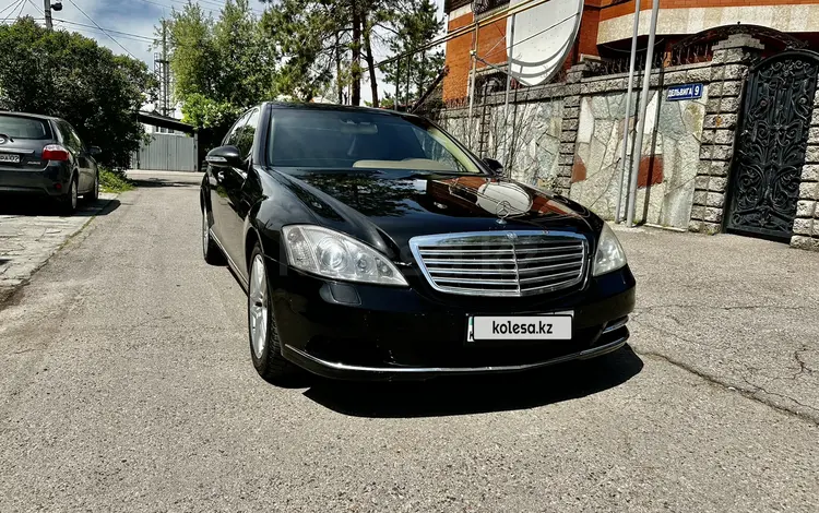 Mercedes-Benz S 550 2008 года за 9 000 000 тг. в Алматы