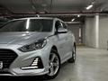 Hyundai Sonata 2018 годаfor8 600 000 тг. в Алматы – фото 2