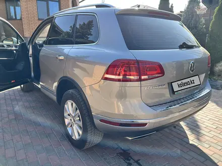 Volkswagen Touareg 2015 года за 18 000 000 тг. в Алматы – фото 8