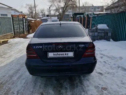 Mercedes-Benz C 220 2001 года за 3 000 000 тг. в Жезказган – фото 3