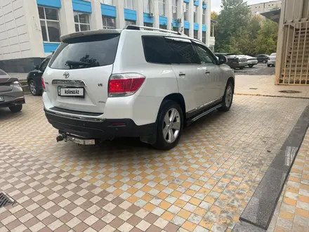 Toyota Highlander 2013 года за 13 200 000 тг. в Алматы – фото 14