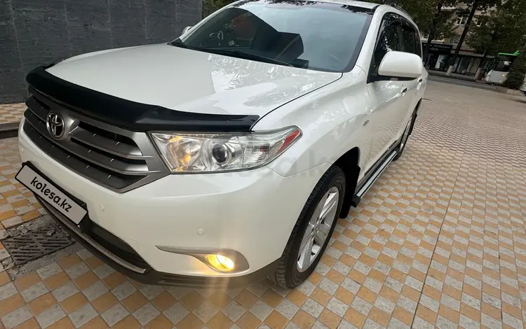 Toyota Highlander 2013 годаүшін13 200 000 тг. в Алматы