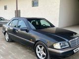 Mercedes-Benz C 280 1994 года за 2 500 000 тг. в Жанаозен – фото 2