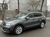 Volkswagen Tiguan 2021 года за 17 500 000 тг. в Алматы – фото 3