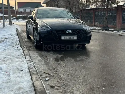 Hyundai Sonata 2022 года за 13 999 000 тг. в Алматы