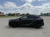 Lexus RX 500h 2023 года за 45 000 000 тг. в Костанай – фото 2