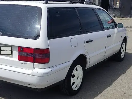 Volkswagen Passat 1995 года за 2 100 000 тг. в Семей – фото 4