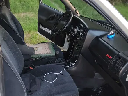 Volkswagen Passat 1995 года за 2 100 000 тг. в Семей – фото 9