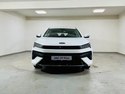 JAC J7 Plus Flagship 2025 года за 8 790 000 тг. в Костанай – фото 3