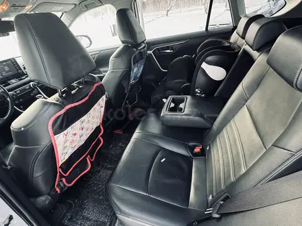 Toyota RAV4 2019 года за 15 100 000 тг. в Кокшетау – фото 13