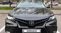 Toyota Camry 2021 года за 14 300 000 тг. в Алматы – фото 3