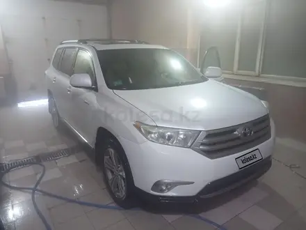 Toyota Highlander 2012 года за 9 000 000 тг. в Актобе