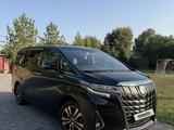 Toyota Alphard 2019 годаүшін30 000 000 тг. в Алматы