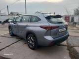 Toyota Highlander 2024 года за 25 900 000 тг. в Петропавловск – фото 4