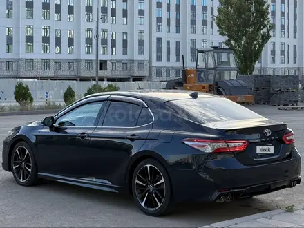 Toyota Camry 2019 года за 8 500 000 тг. в Актау – фото 3