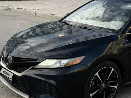 Toyota Camry 2019 года за 8 500 000 тг. в Актау – фото 11