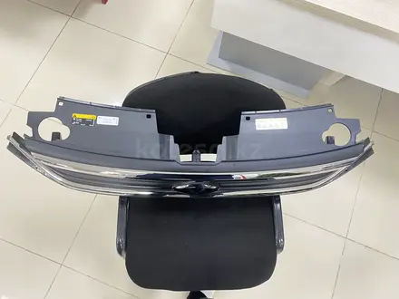 Решетка радиатора Volkswagen Polo за 157 000 тг. в Костанай – фото 4
