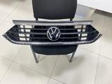 Решетка радиатора Volkswagen Polo за 157 000 тг. в Костанай