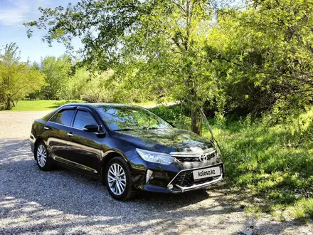 Toyota Camry 2018 года за 17 000 000 тг. в Талдыкорган – фото 2