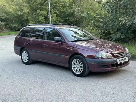 Toyota Avensis 1999 года за 2 900 000 тг. в Алматы