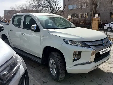 Mitsubishi L200 2022 года за 14 500 000 тг. в Семей – фото 11