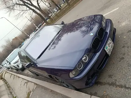 BMW 528 1997 года за 3 700 000 тг. в Алматы