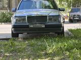 Mercedes-Benz E 230 1992 года за 700 000 тг. в Астана – фото 4
