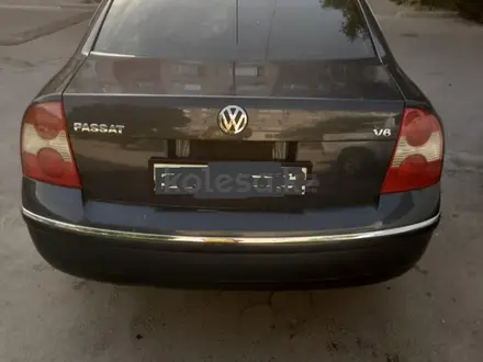 Volkswagen Passat 2001 года за 2 300 000 тг. в Актау – фото 4
