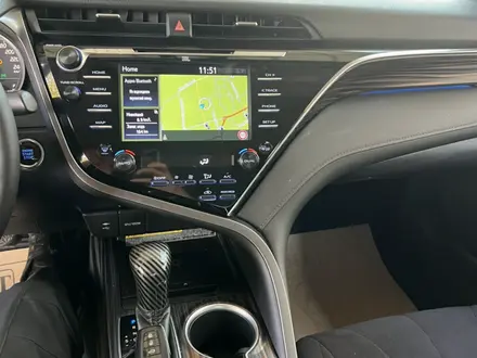 Toyota Camry 2018 года за 12 700 000 тг. в Алматы – фото 9