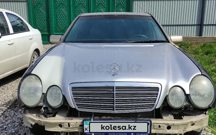 Mercedes-Benz E 220 1997 года за 1 600 000 тг. в Шымкент