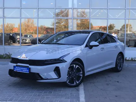 Kia K5 Luxe 2026 года за 12 990 000 тг. в Астана