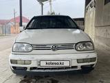 Volkswagen Golf 1995 годаүшін2 000 000 тг. в Шымкент