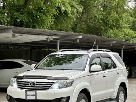 Toyota Fortuner 2012 годаүшін11 600 000 тг. в Алматы