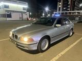BMW 520 1998 года за 2 300 000 тг. в Астана