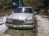 Mercedes-Benz C 180 1996 годаfor2 600 000 тг. в Караганда – фото 2