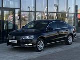 Volkswagen Passat 2012 годаүшін2 800 000 тг. в Уральск