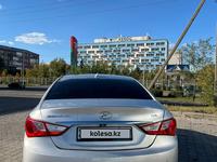 Hyundai Sonata 2013 годаfor5 500 000 тг. в Экибастуз