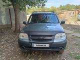 Chevrolet Niva 2014 года за 2 700 000 тг. в Чапаев – фото 2